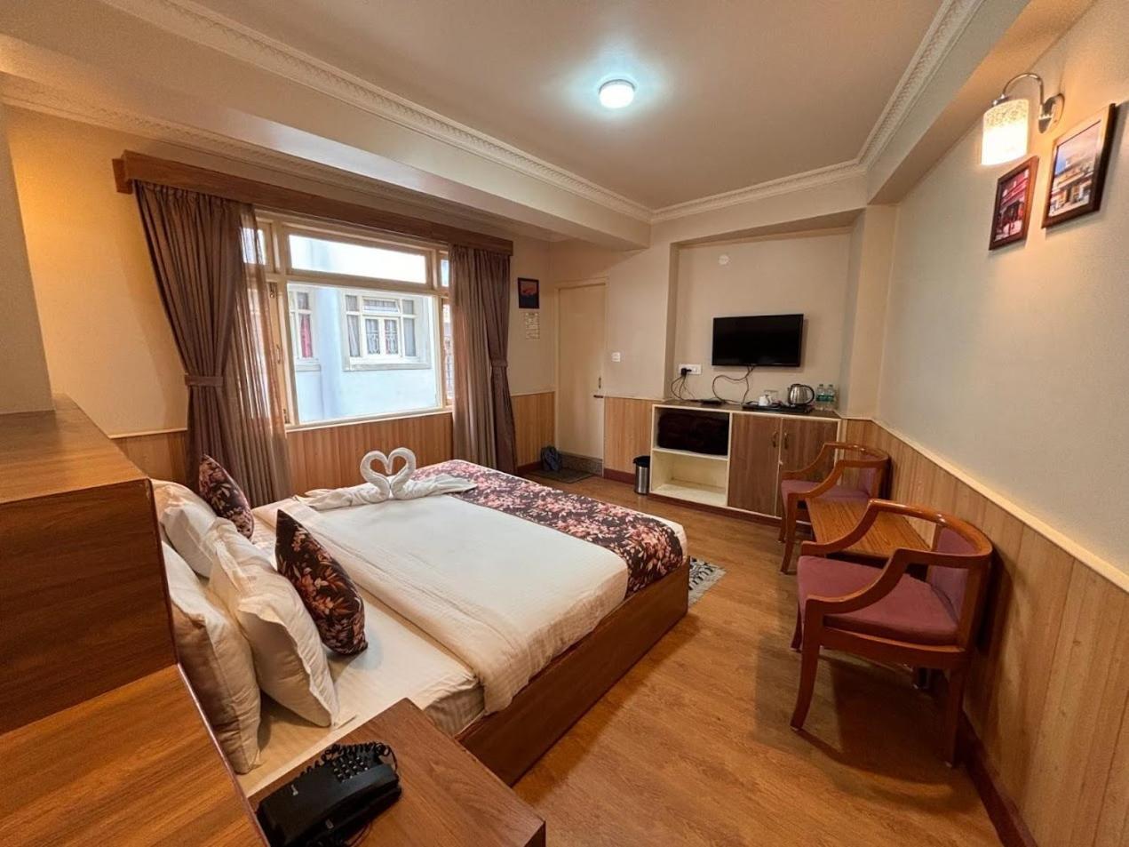 Serenity Taksa Palace Ξενοδοχείο Νταρτζίλινγκ Εξωτερικό φωτογραφία