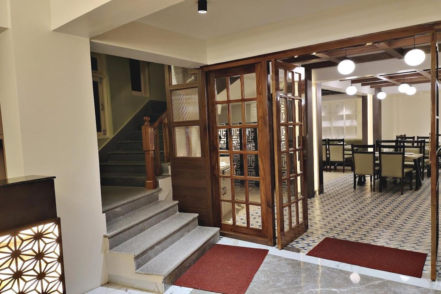 Serenity Taksa Palace Ξενοδοχείο Νταρτζίλινγκ Εξωτερικό φωτογραφία