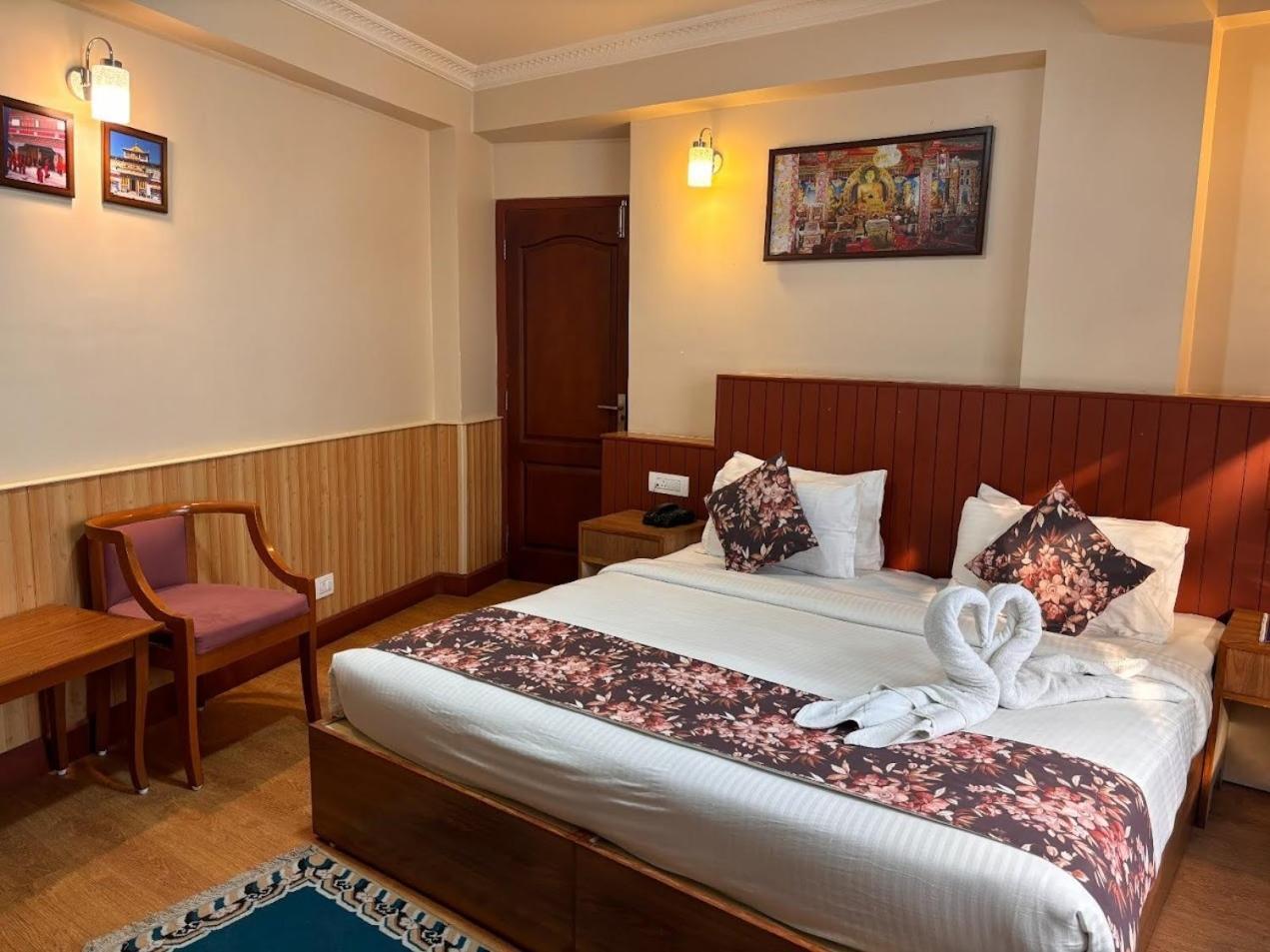 Serenity Taksa Palace Ξενοδοχείο Νταρτζίλινγκ Εξωτερικό φωτογραφία