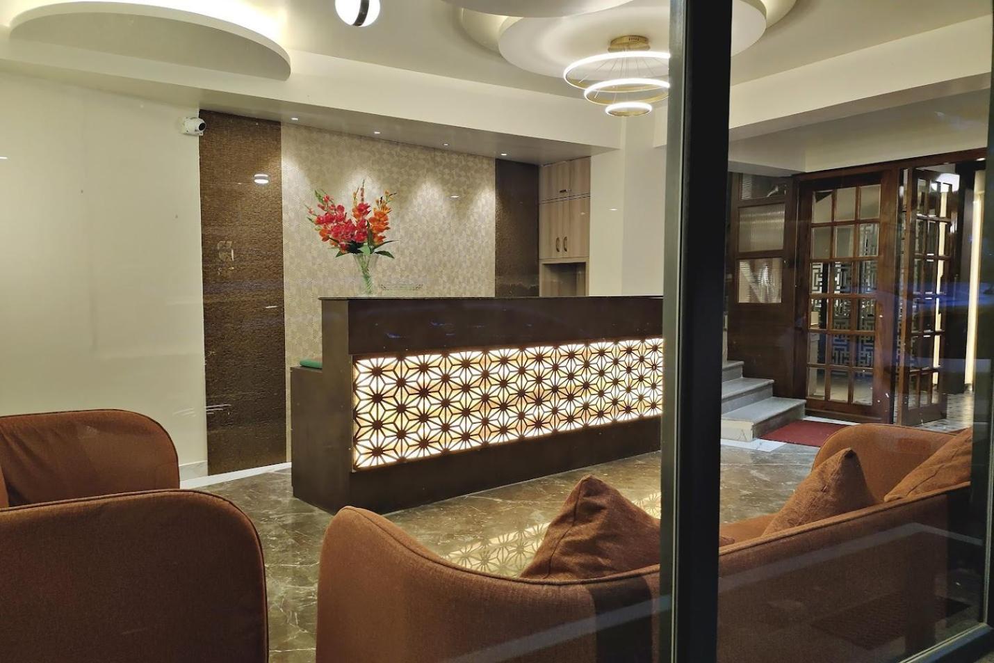 Serenity Taksa Palace Ξενοδοχείο Νταρτζίλινγκ Εξωτερικό φωτογραφία